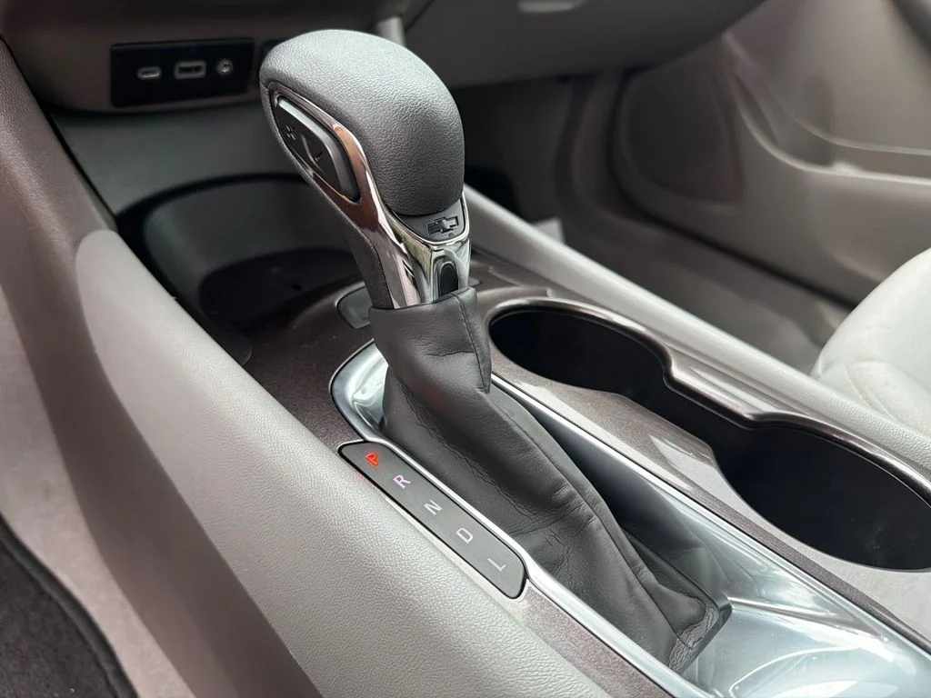 Used 2022 Gray Chevrolet LS image 30
