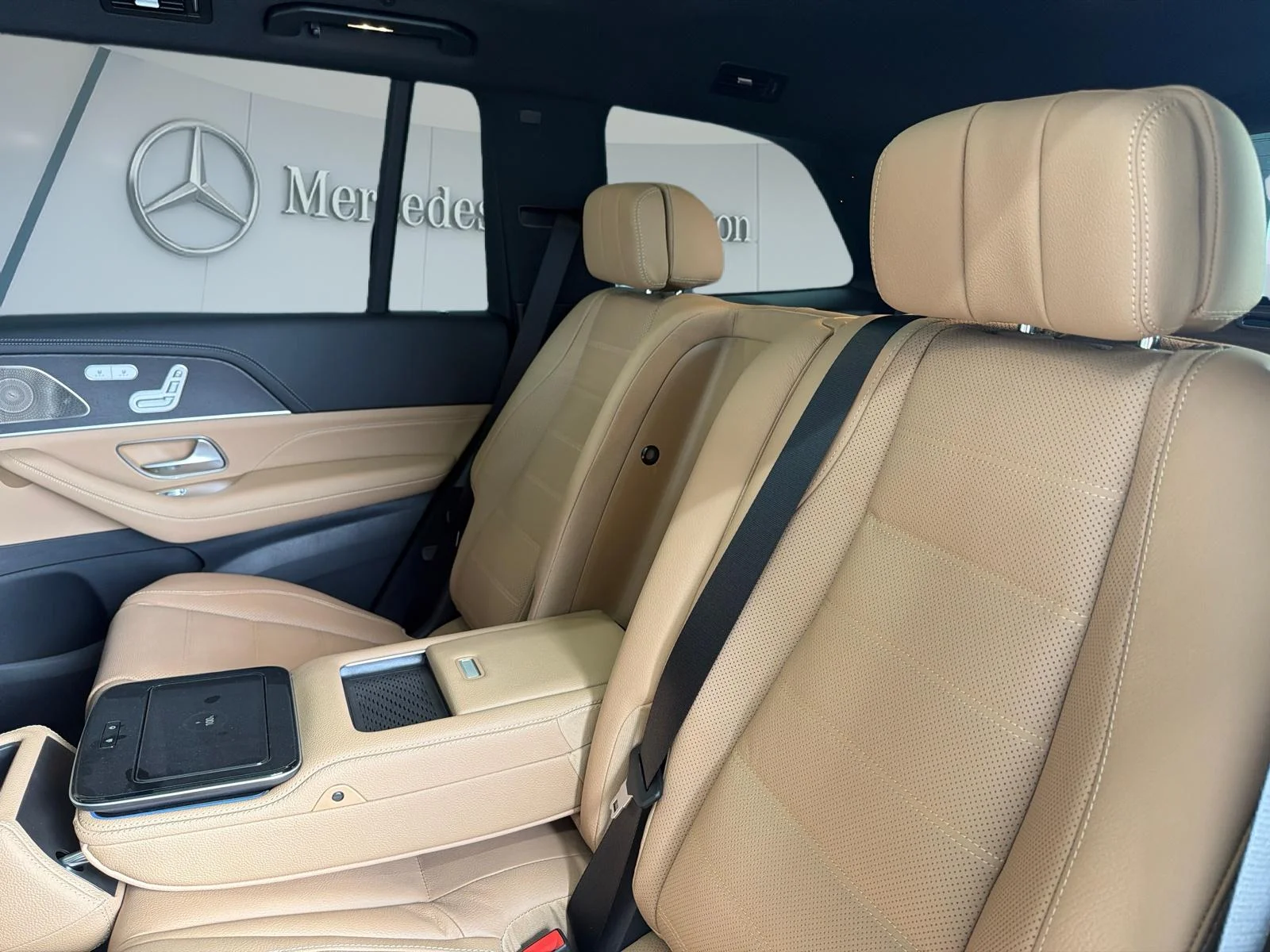 New 2026 Green Mercedes-Benz GLS 450 4MATIC SUV image 25