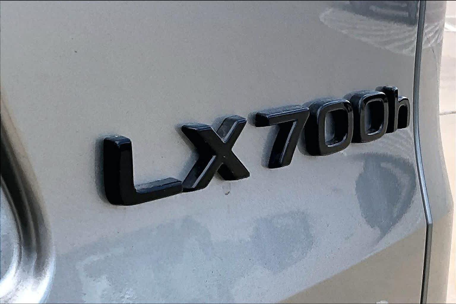 New 2026 Atomic Silver Lexus LUXURY image 7