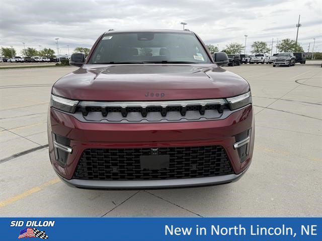 New 2026 Velvet Red Pearl-Coat Exterior Paint Jeep Limited Reserve image 3
