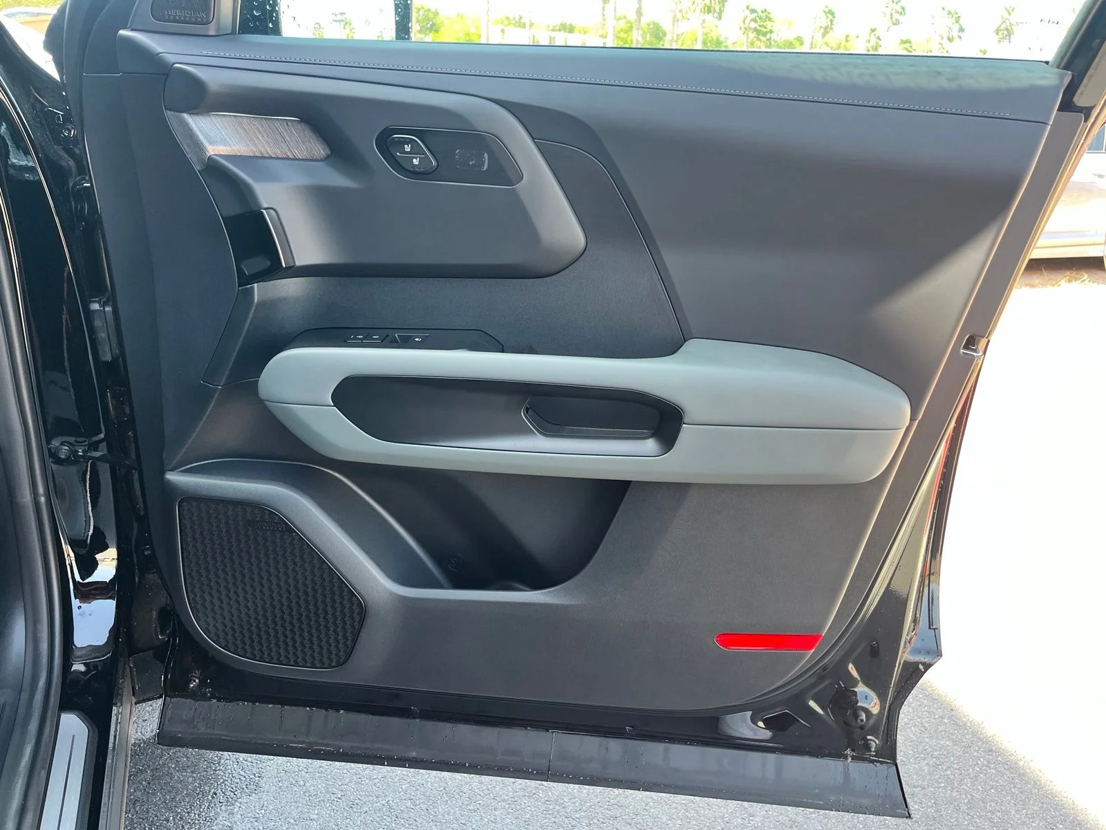 New 2027 Black Kia X-Line SX Prestige image 23