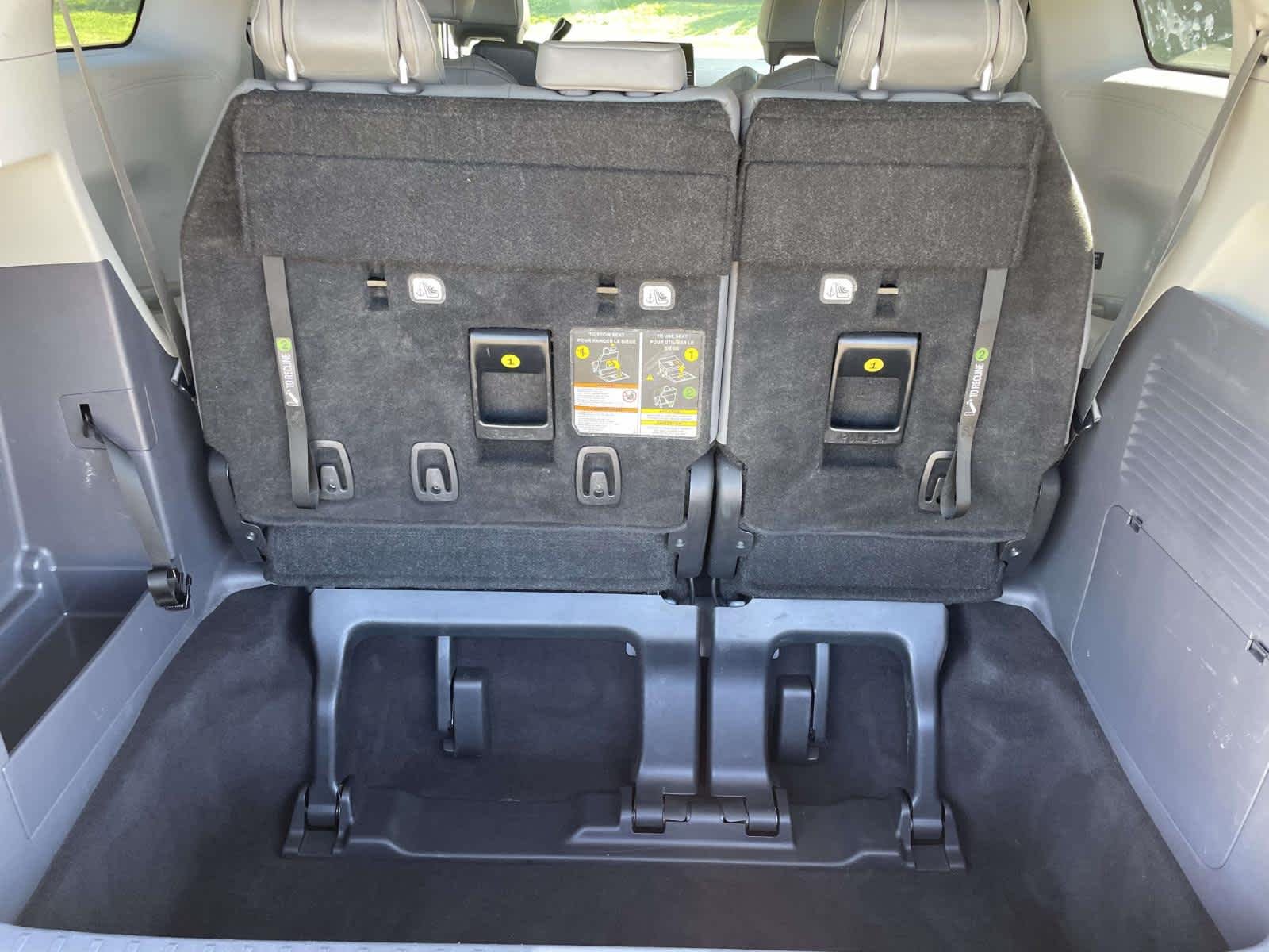 Used 2023 Wind Chill Pearl Toyota XLE image 26