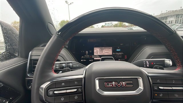 2026 GMC Yukon AT4 Ultimate - Photo 18