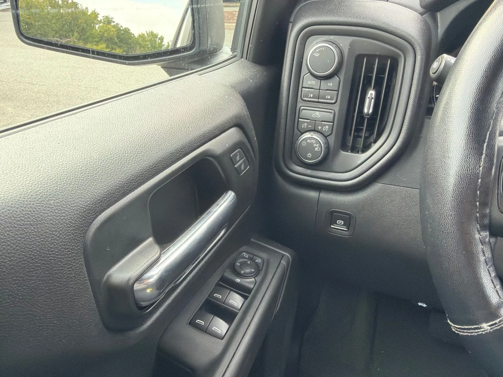 Used 2026 Sterling Gray Metallic Chevrolet Custom Trail Boss image 23