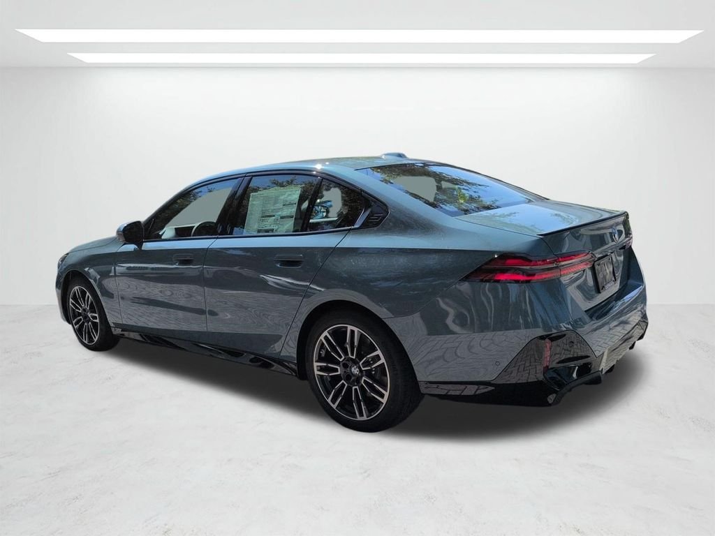 New 2027 Cape York Green Metallic BMW 530i image 6
