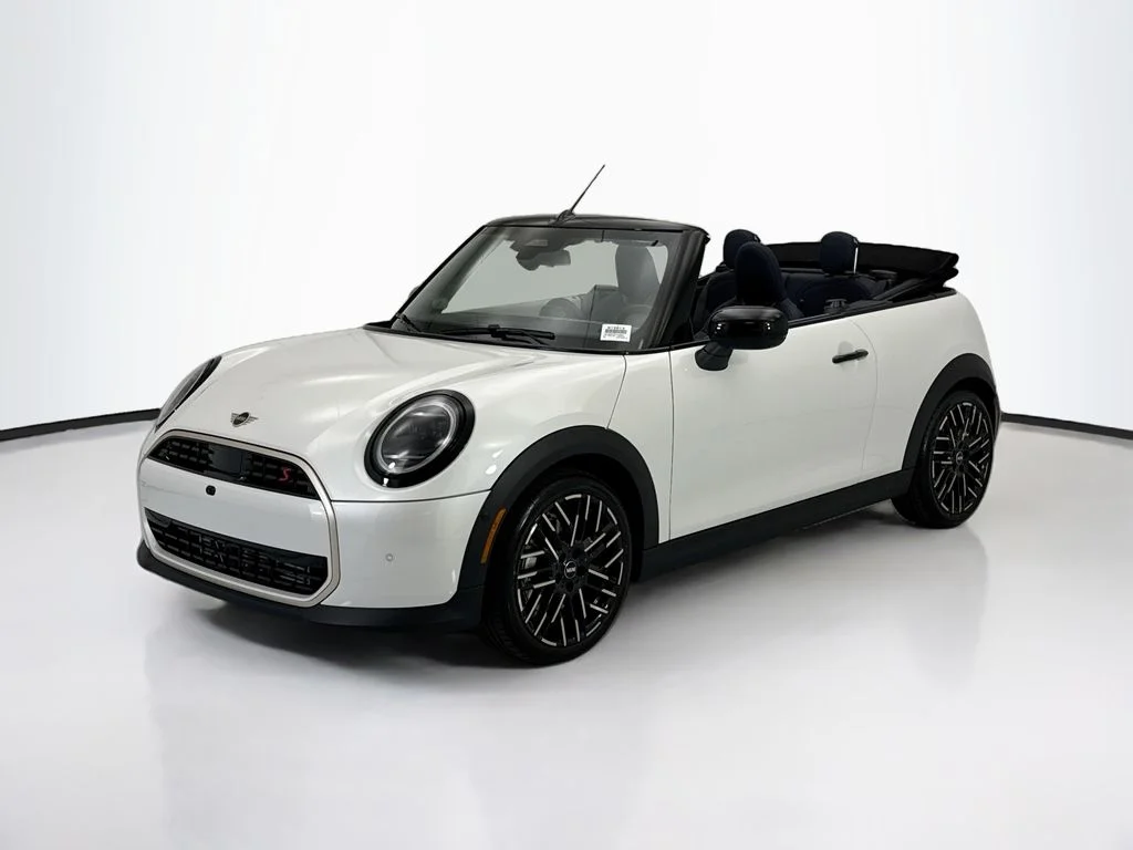 2026 MINI Convertible Cooper S's photo