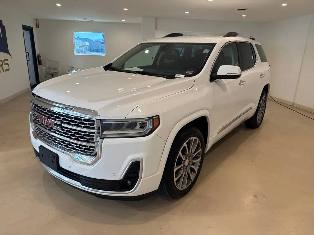 2023 GMC Acadia Denali AWD's photo