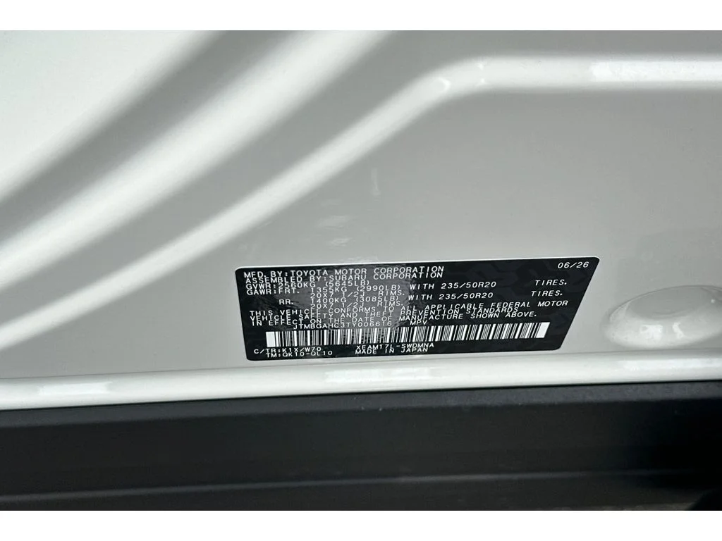 New 2026 CRYSTAL WHITE PEARL Subaru Limited image 26