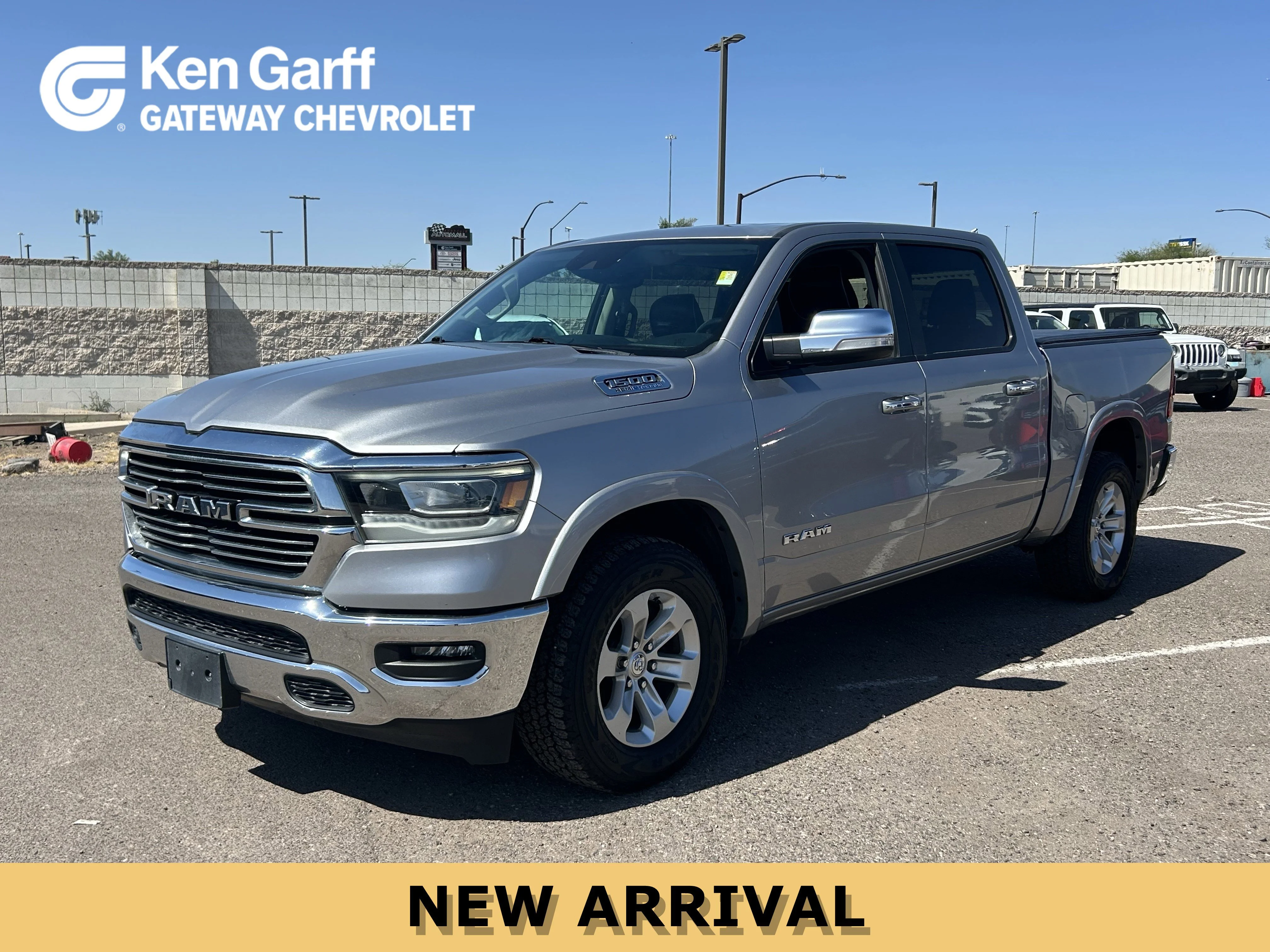 2022 RAM 1500 Laramie 4x4 Crew Cab 5'7's photo
