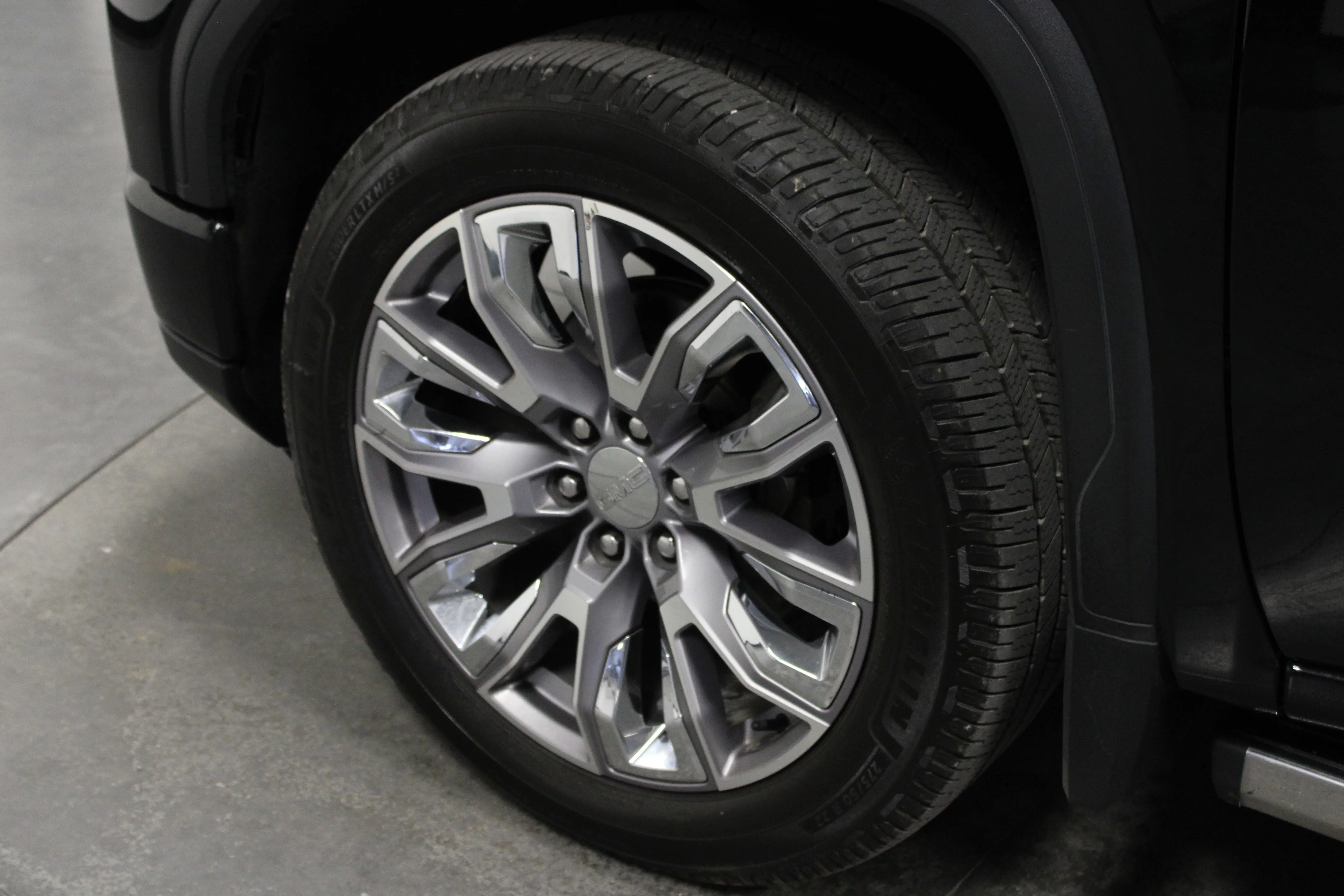 Used 2023 Onyx Black GMC Denali image 10