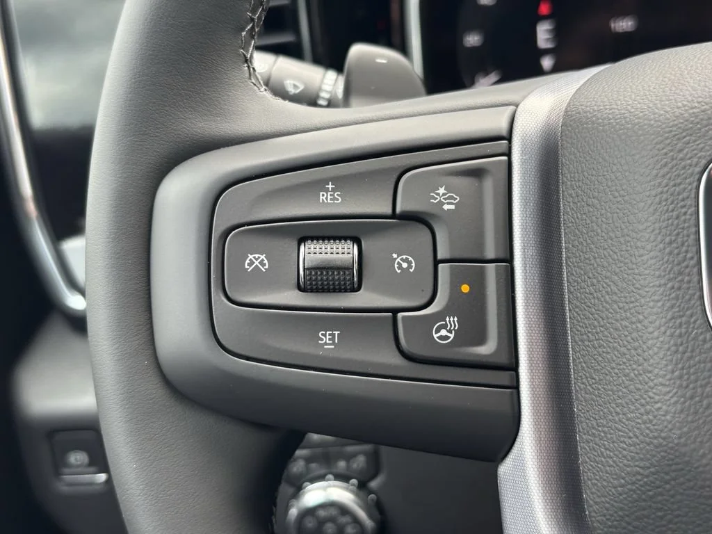 New 2026 Onyx Black GMC Elevation image 19