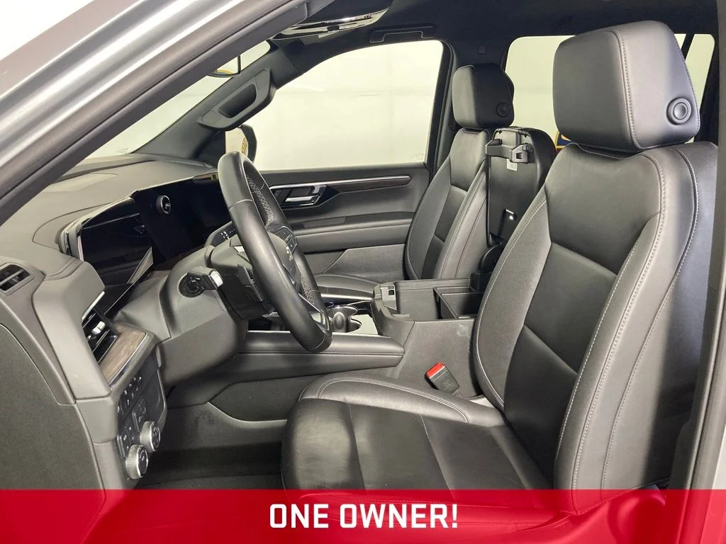 Used 2025 Gray Chevrolet Z71 image 9