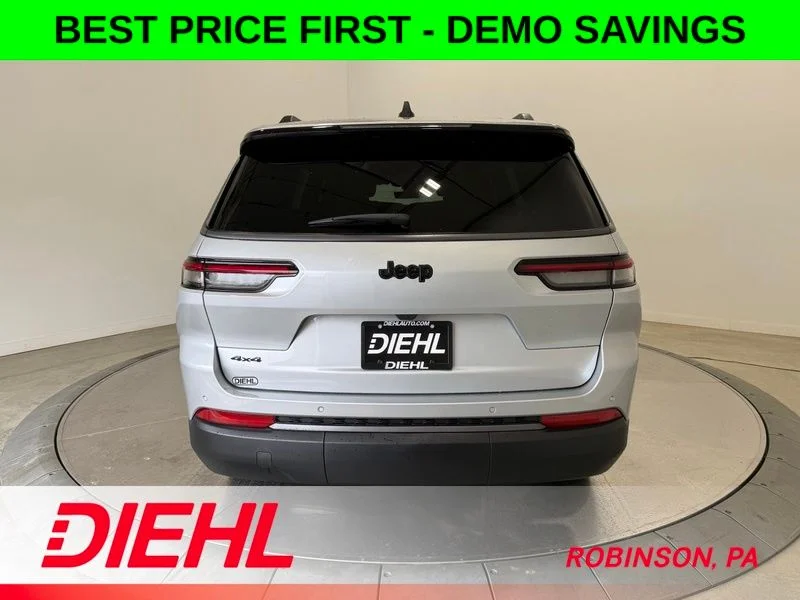 New 2026 Silver Zynith Exterior Paint Jeep  image 6