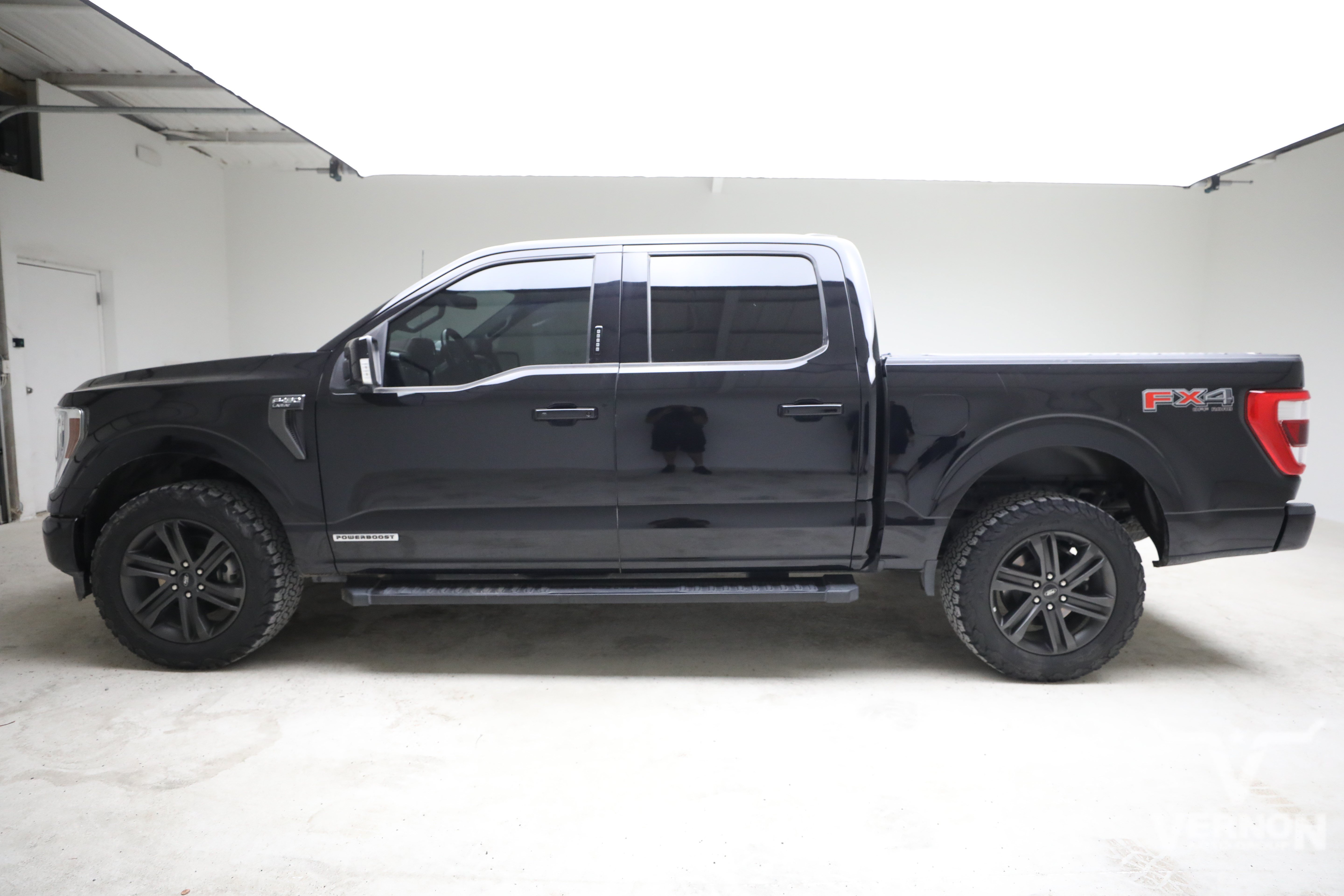 Used 2022 Agate Black Metallic Ford Y image 2