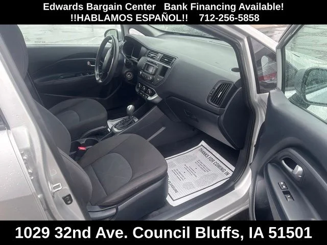 Used 2015 Silver Kia LX image 10