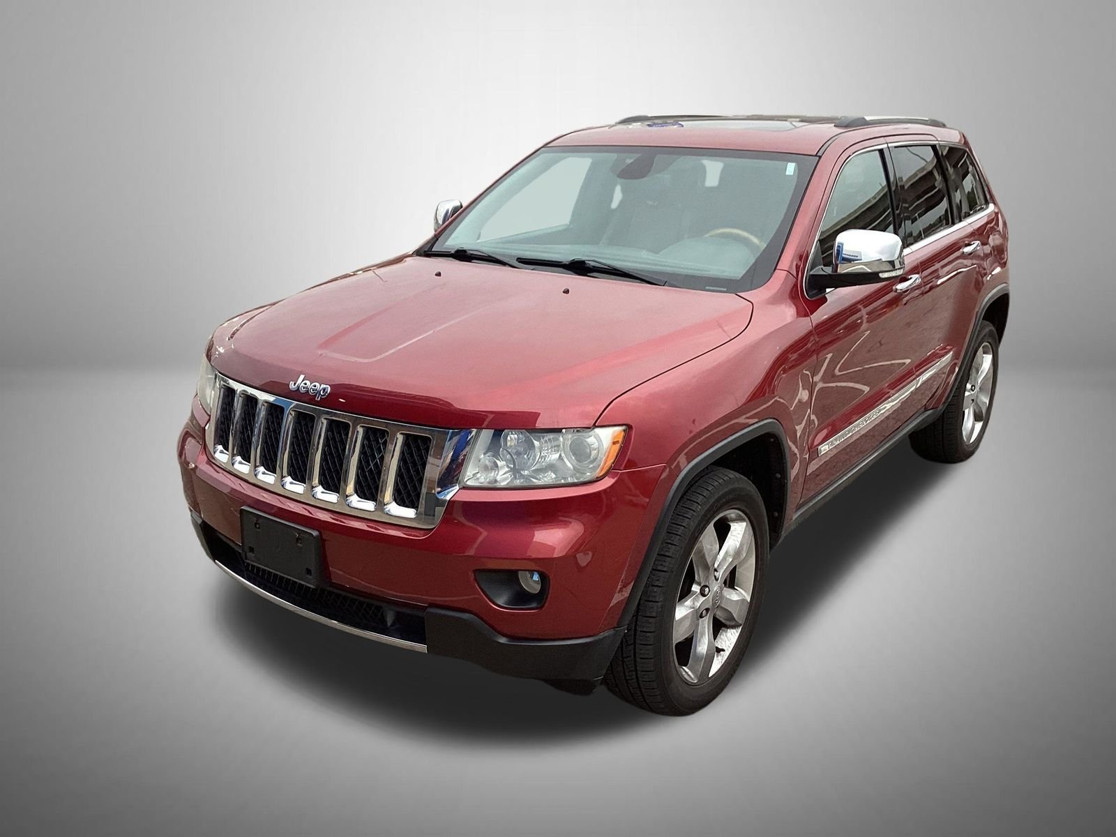 2013 Jeep Grand Cherokee Overland 4WD's photo
