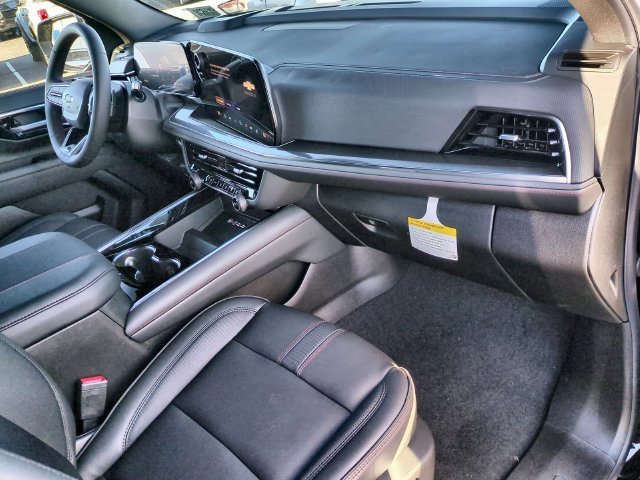 2026 Chevrolet Suburban RST - Photo 31