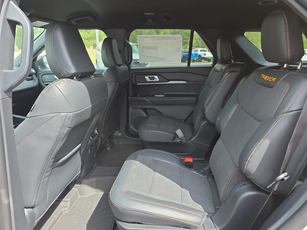 New 2026 Space White Metallic Ford Tremor® image 12