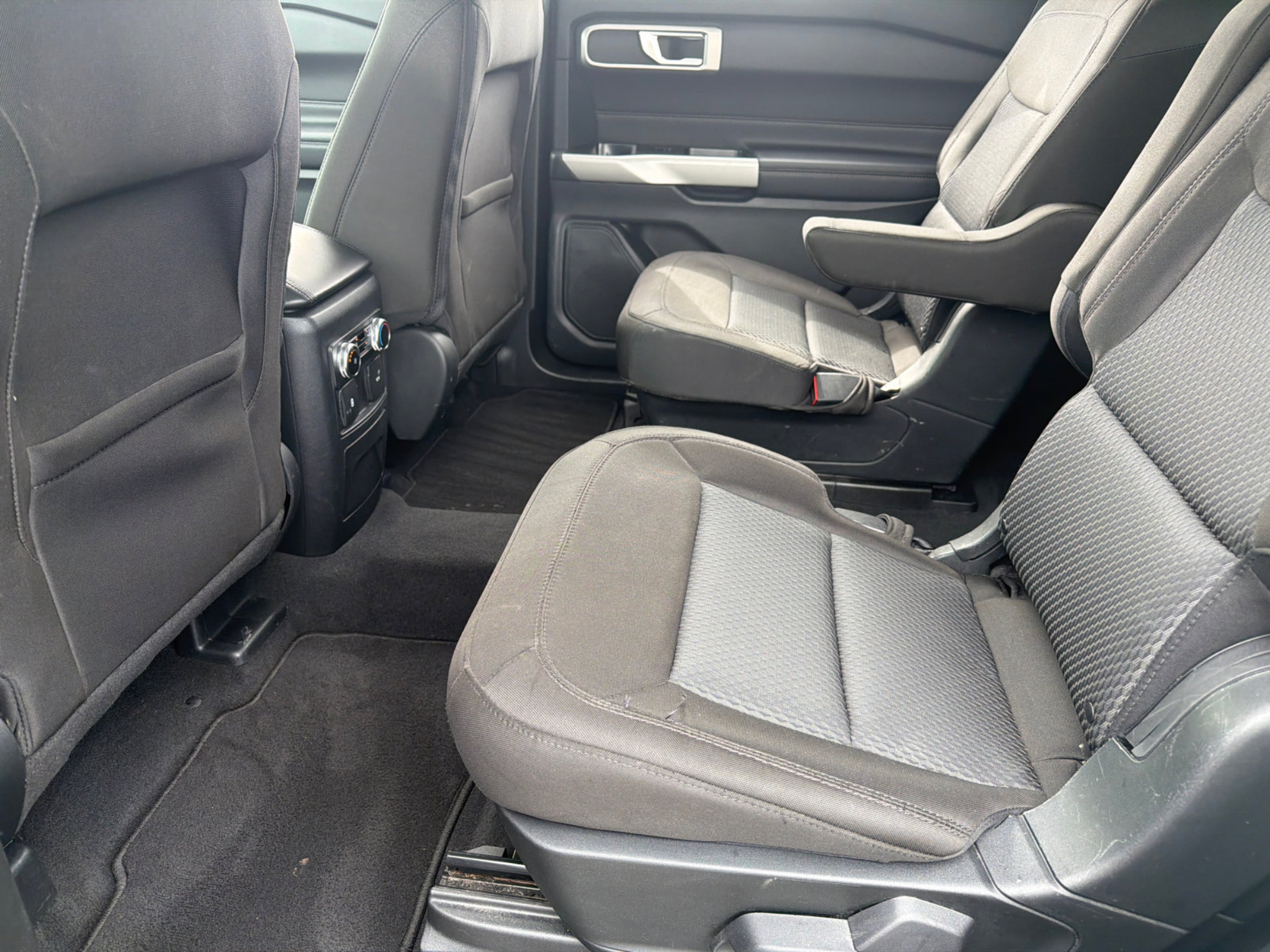 Used 2023 Gray Metallic Ford XLT image 11