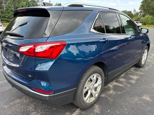 Used 2019 Pacific Blue Metallic Chevrolet LT image 3