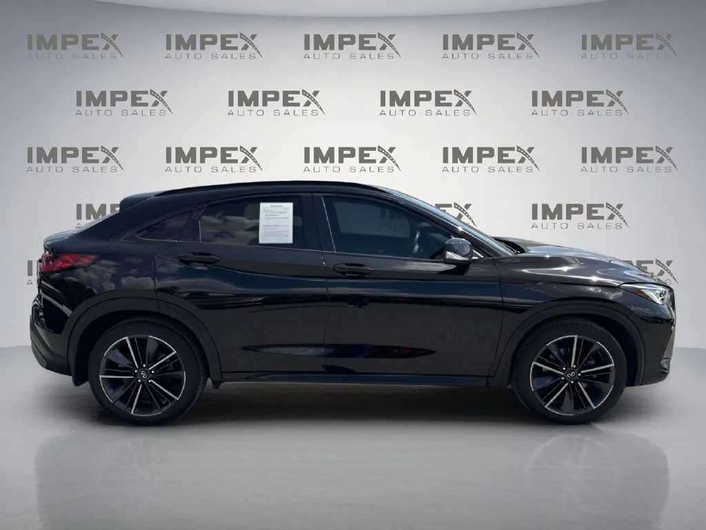 Used 2023 Black INFINITI LUXE image 6