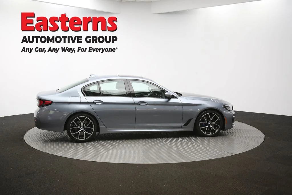 Used 2022 Blue BMW 530i xDrive image 47