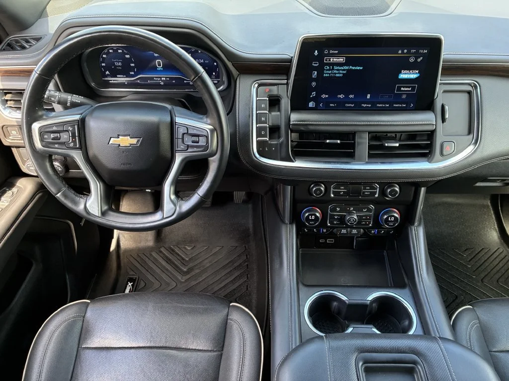 Used 2023 SUMMIT WHITE Chevrolet Premier image 3
