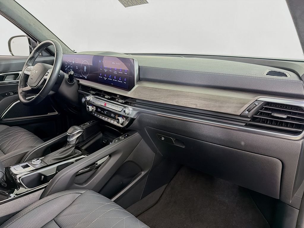 Used 2024 Gravity Gray Kia SX Prestige X-Line image 32