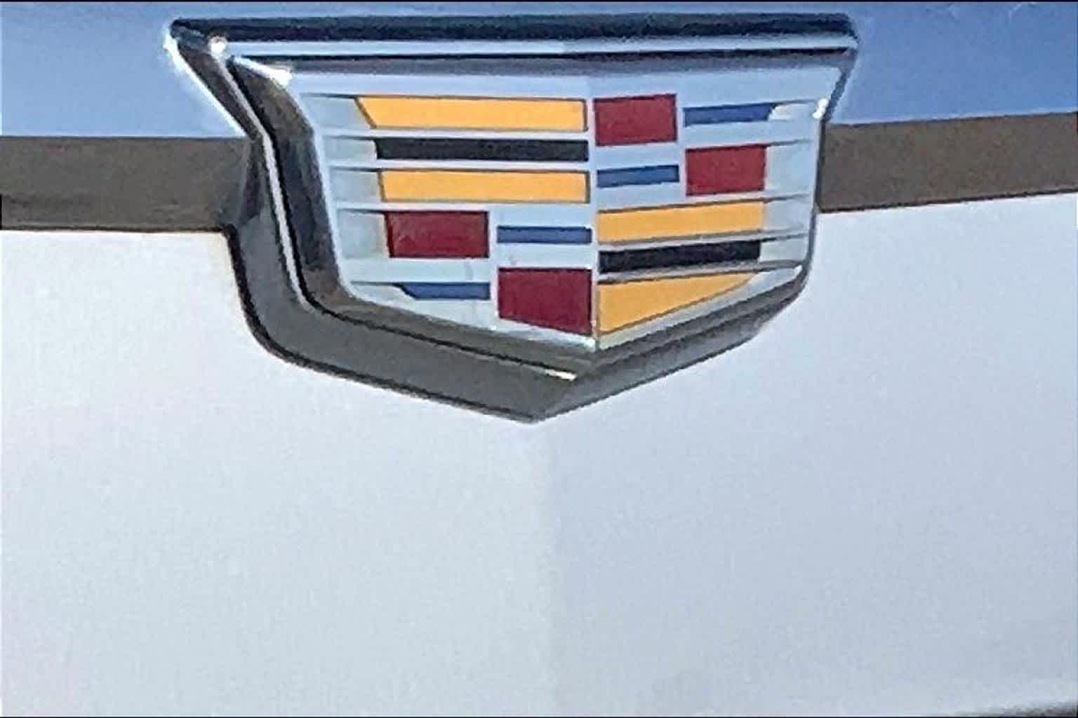 Used 2020 Radiant Silver Metallic Cadillac Premium Luxury image 31
