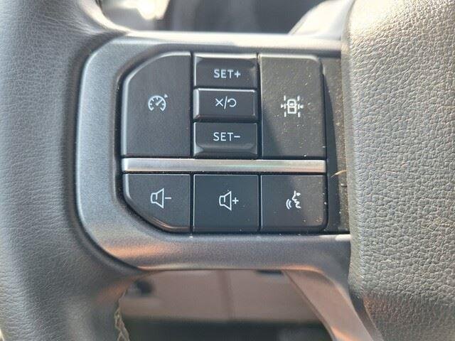 Used 2024 Agate Black Metallic Ford XLT image 13