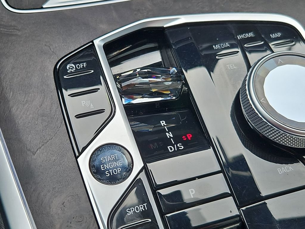 Used 2023 Black Sapphire Metallic BMW xDrive40i image 20