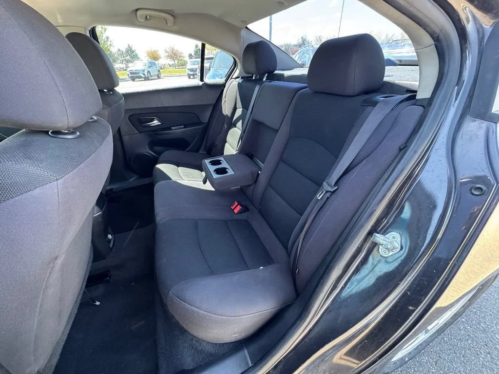 Used 2015 Tungsten Metallic Chevrolet LT image 36