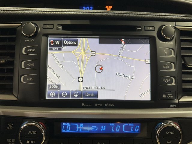 Used 2017 White Toyota XLE image 24