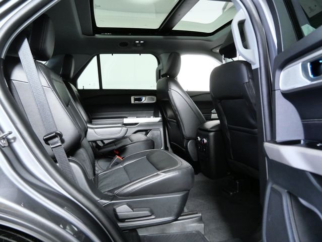 Used 2023 Gray Ford Limited image 12