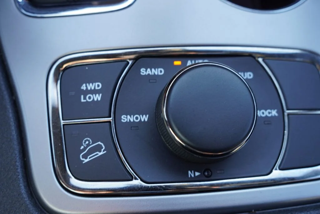 Certified Used 2021 White Jeep 80th Anniversary Edition image 33