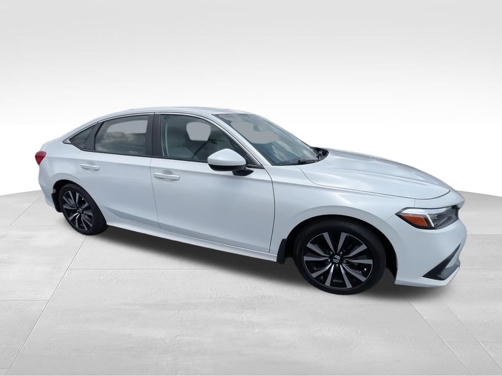 Used 2022 White Honda EX image 9