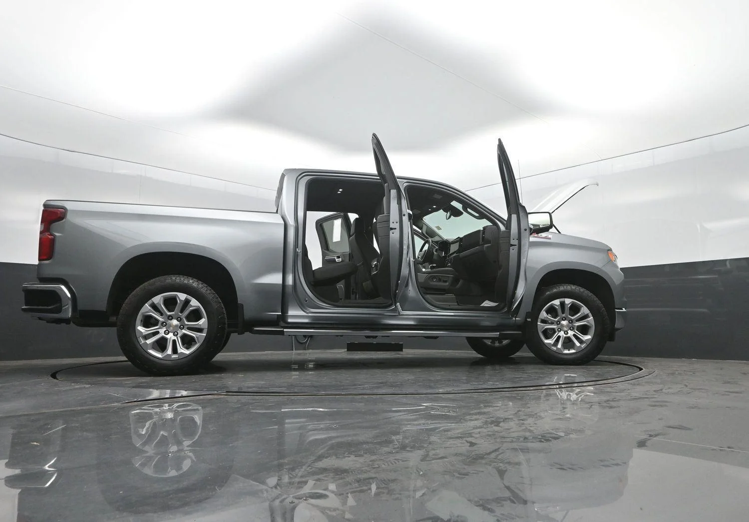 Used 2025 Sterling Gray Metallic Chevrolet LTZ image 58