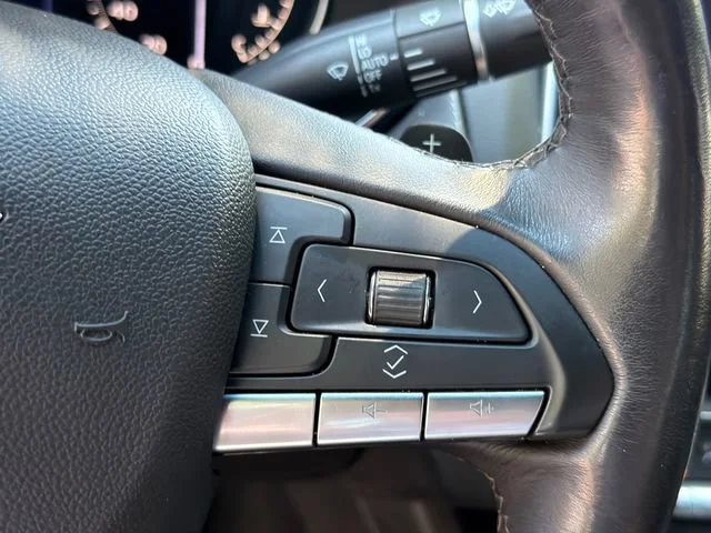 Used 2023 BLACK RAVEN Cadillac Premium Luxury image 25