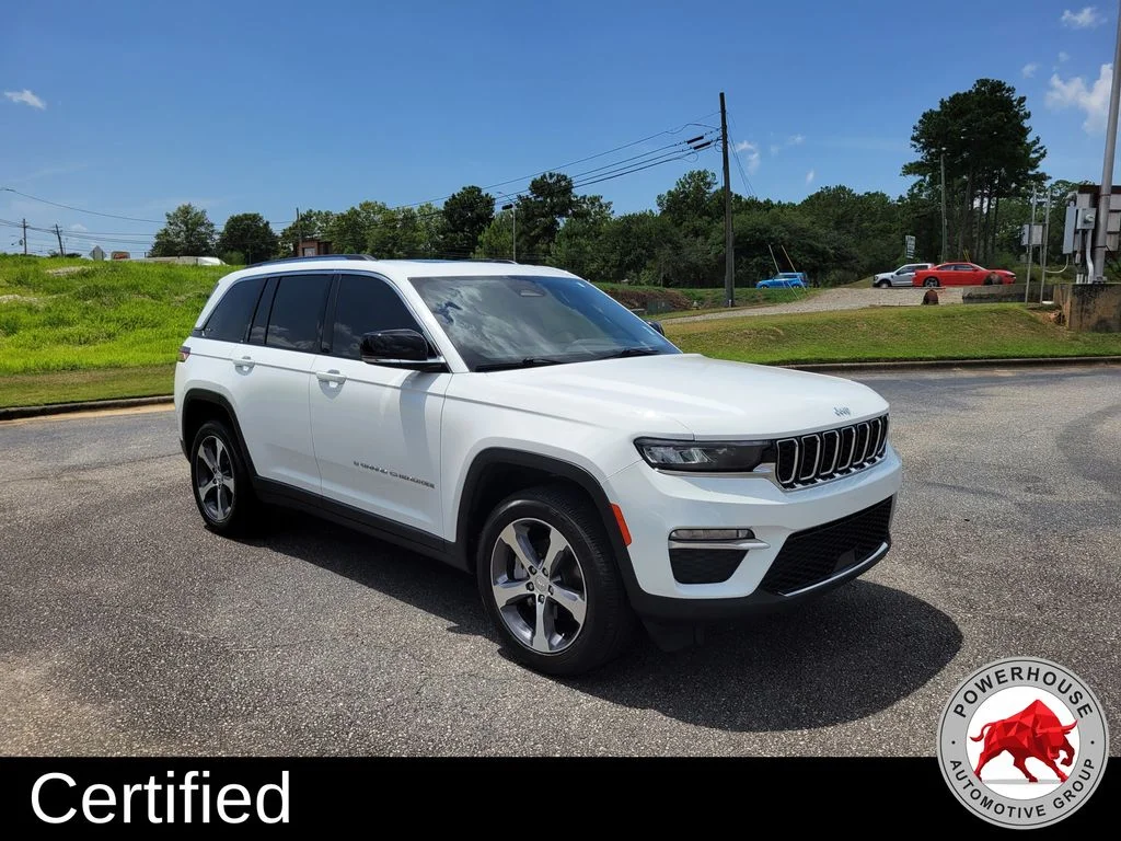 Used 2024 White Jeep Limited image 8