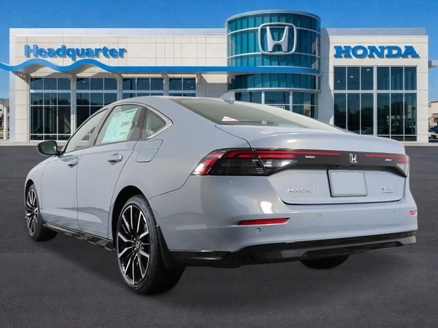 New 2026 Urban Gray Pearl Honda Touring image 5