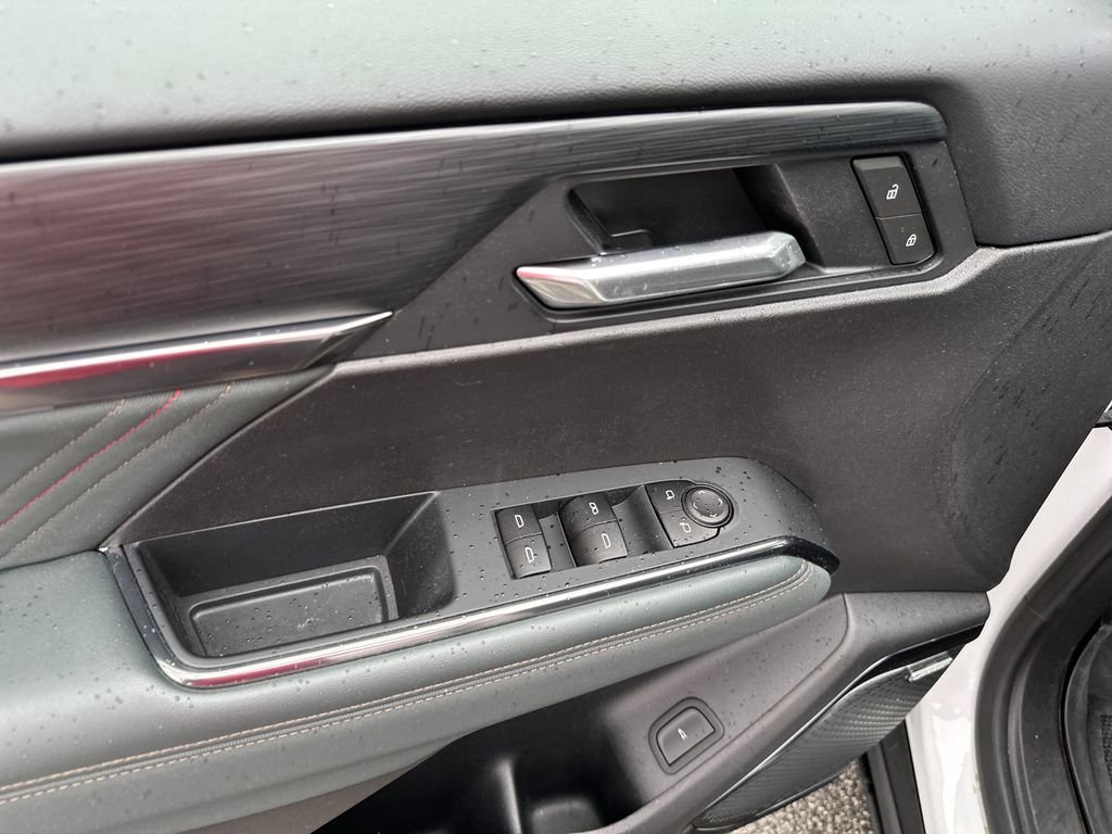 2025 GMC Acadia AT4 - Photo 16