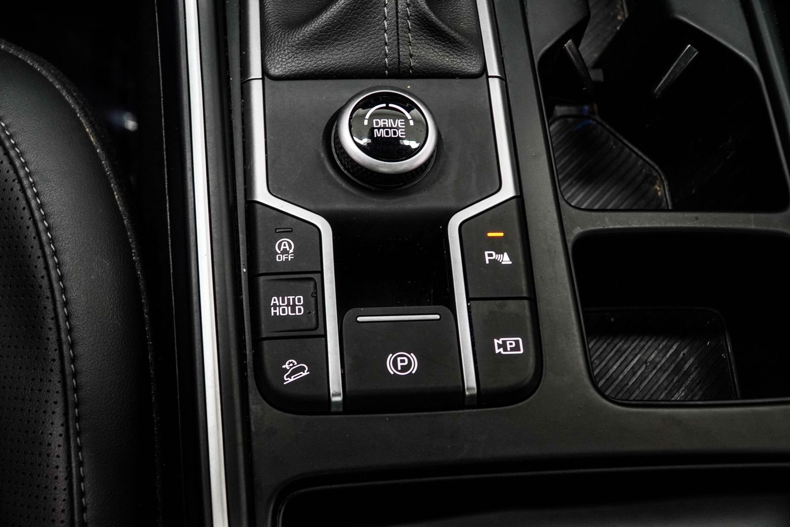 Used 2025 Black Kia S image 20