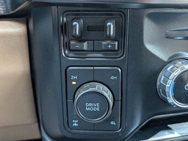 Used 2024 Blue Metallic Ford Lariat image 23