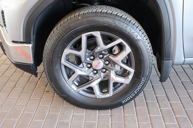 2026 GMC Sierra 1500 SLE - Photo 8