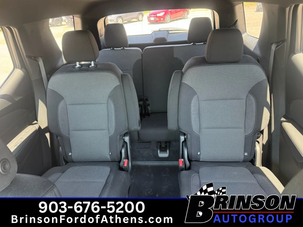 Used 2022 Silver Sage Metallic Chevrolet LT Cloth image 21