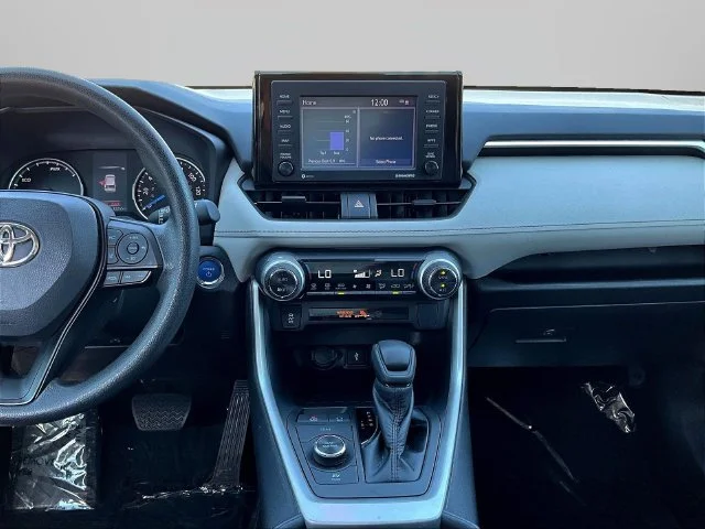 Used 2022 Red Toyota XLE image 9