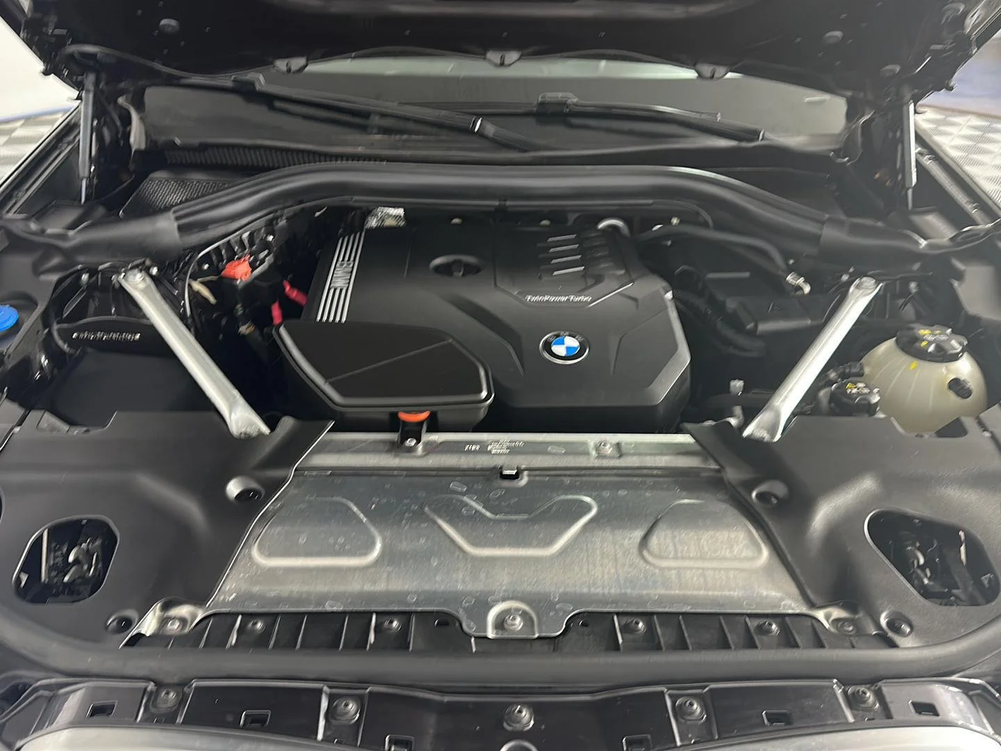 Used 2023 Dark Graphite Metallic BMW xDrive30i image 27