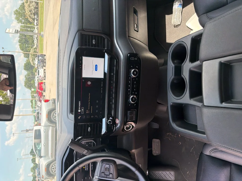 Used 2025 Black GMC SLT image 17