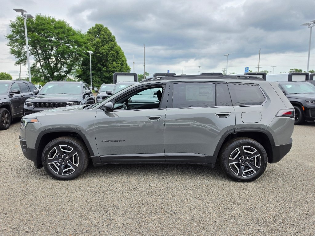New 2026 Sting-Gray Clear-Coat Exterior Paint Jeep Laredo image 9