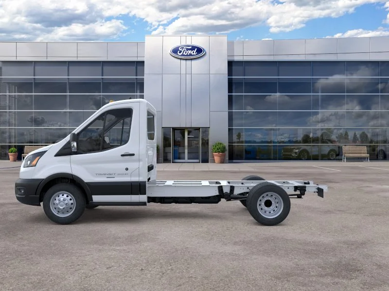 New 2025 Oxford White Ford  image 29
